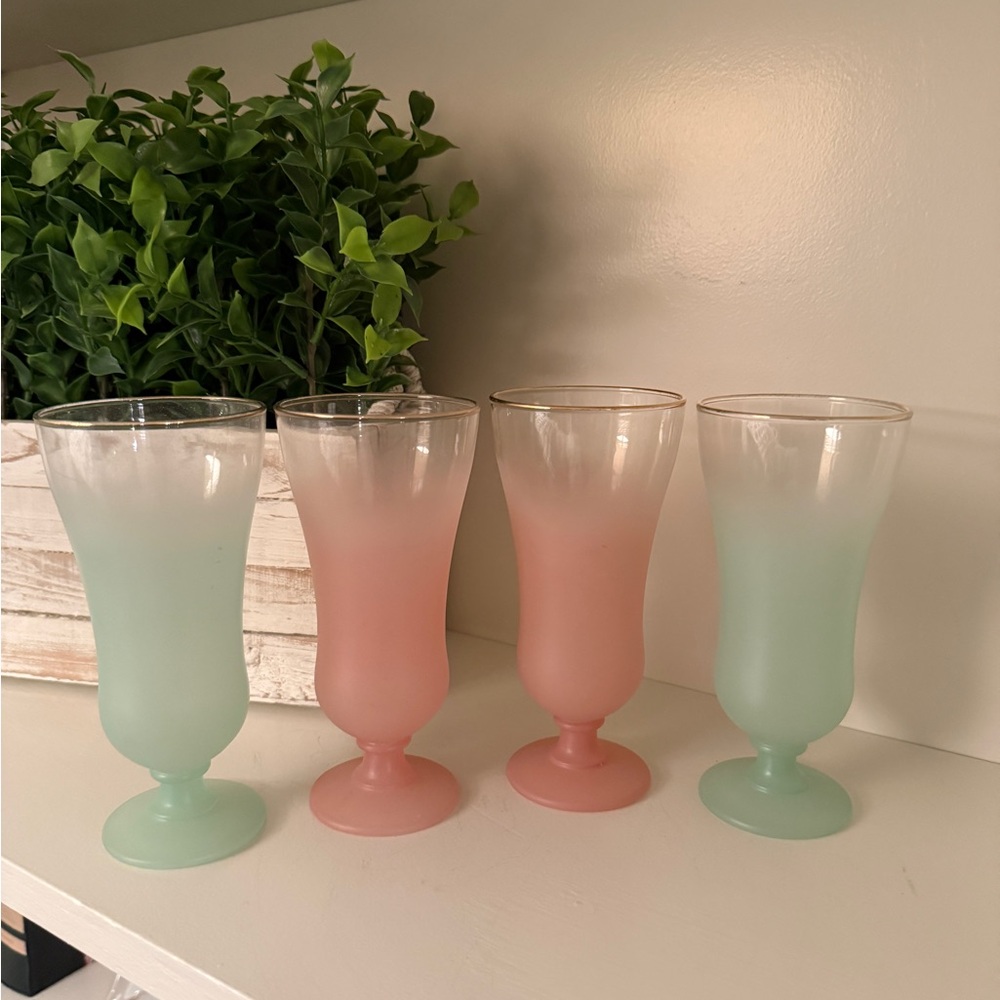 Blendo 4 Frosted Pastel Ombré Glassware Set Parfait Cocktail Glasses MCM Vintage